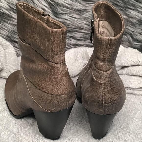 Vince Camuto Ankle Boots 7B - Picture 2 of 7